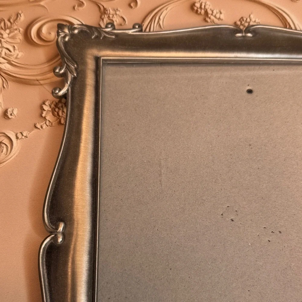 Vintage Estate Burnes of Boston Silver Ornate 8 x 6 Picture Frame